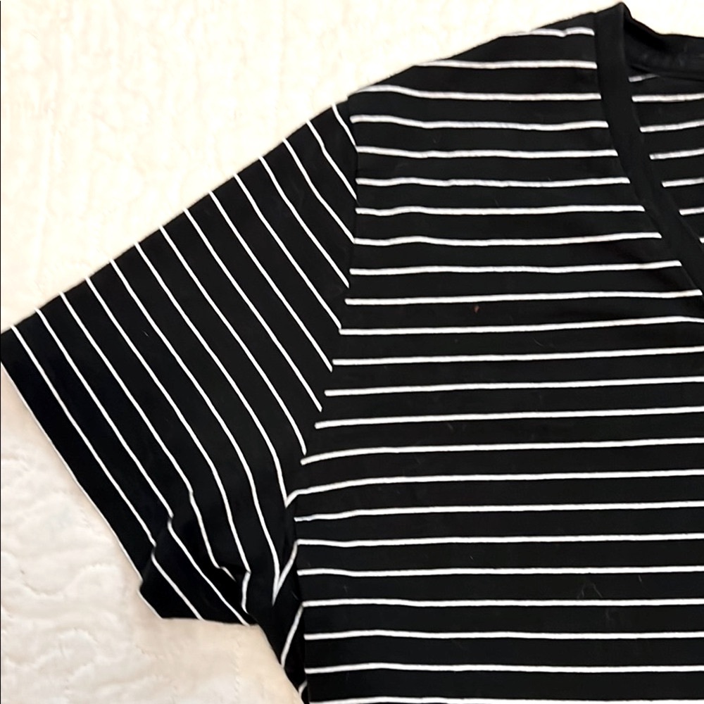 Polo by Ralph Lauren Black and White Fitted Short Sleeve Tee - Picture 4 of 7